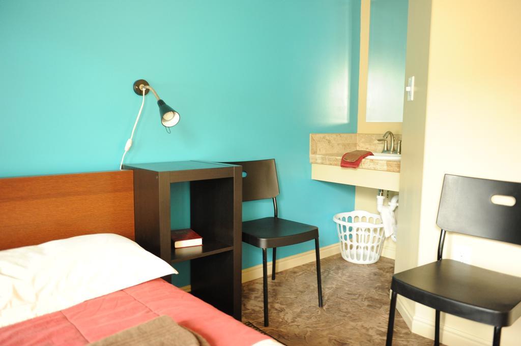 Camelot Inn At Honeyville ห้อง รูปภาพ